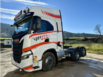 Tracteur routier IVECO S-WAY