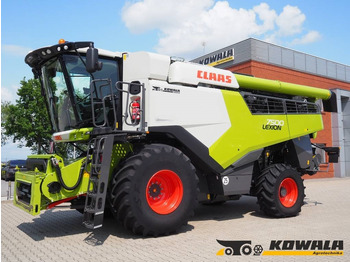 Moissonneuse-batteuse CLAAS Lexion 750