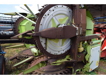 Cueilleur de maïs CLAAS