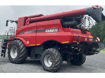Moissonneuse-batteuse CASE IH Axial-Flow