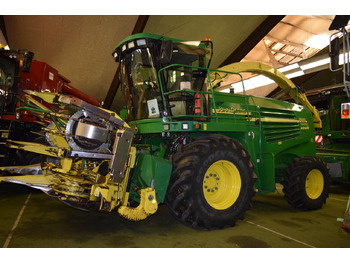 Ensileuse JOHN DEERE 7400