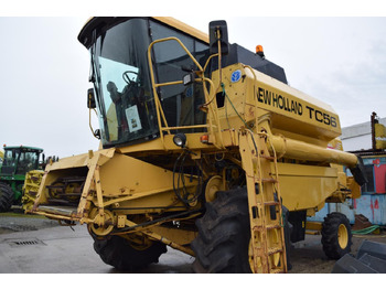 Moissonneuse-batteuse NEW HOLLAND TC series