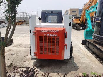 Mini chargeuse Bobcat S130: photos 5