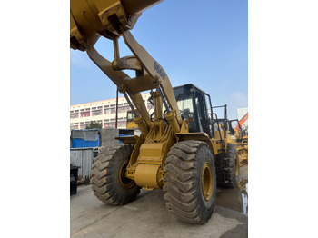 Chargeuse sur pneus CATERPILLAR 966G