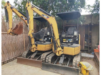 Mini pelle Caterpillar 302C: photos 3