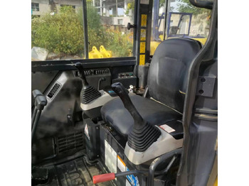 Mini pelle Komatsu PC50MR: photos 2