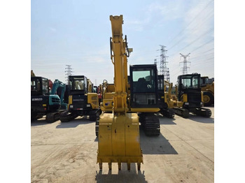 Pelle sur chenille KOMATSU PC70-8