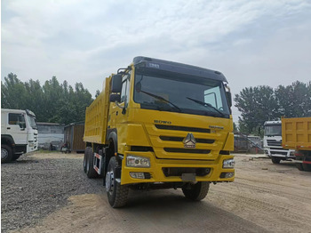 Camion benne SINOTRUK HOWO