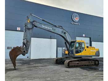 Pelle sur chenille VOLVO EC240LC