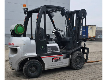 Chariot élévateur à gaz Nissan UG1D2A32LQ: photos 4