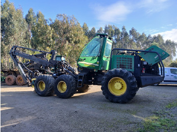 Abatteuse JOHN DEERE