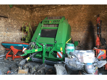 Presse à balles rondes JOHN DEERE