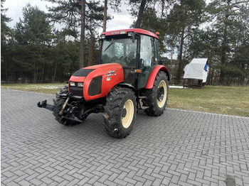 Tracteur agricole ZETOR