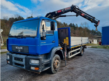 Camion grue MAN M2000