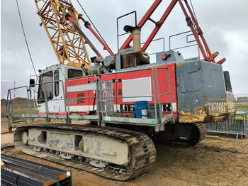 Grue sur chenilles LIEBHERR