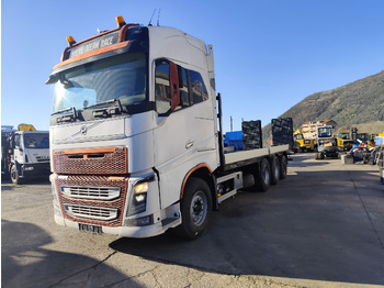 Camion plateau VOLVO FH16 660