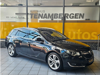 Voiture OPEL