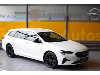 Voiture OPEL