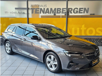 Voiture OPEL