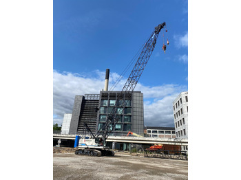 Grue sur chenilles HITACHI