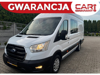 Utilitaire double cabine FORD