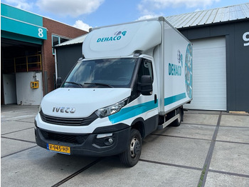 Fourgon utilitaire IVECO Daily