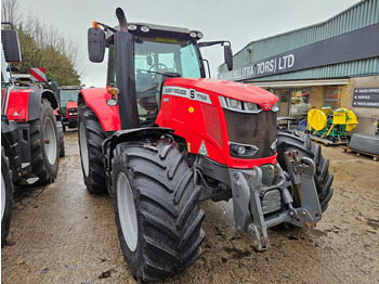 Tracteur agricole