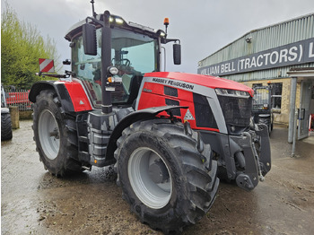 Tracteur agricole