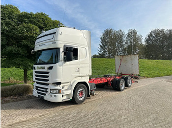 Châssis cabine SCANIA R 730