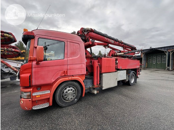Camion malaxeur SCANIA P