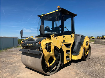 Rouleau compresseur BOMAG