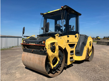 Rouleau compresseur BOMAG