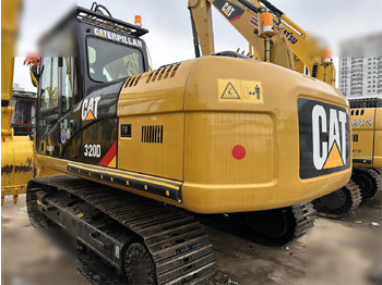Pelle sur chenille CATERPILLAR 320D