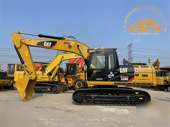 Pelle sur chenille CATERPILLAR 320D
