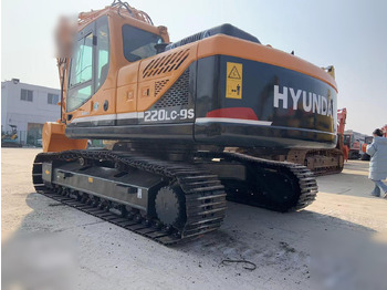 Pelle sur chenille HYUNDAI