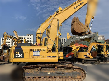 Pelle sur chenille KOMATSU PC220-8