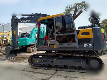 Pelle sur chenille VOLVO EC140DL