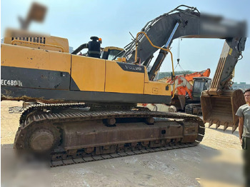 Pelle sur chenille VOLVO EC480DL