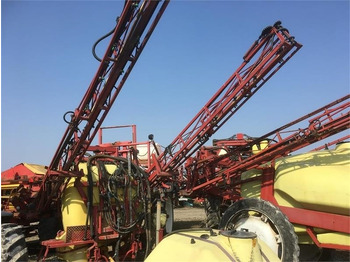 Pulvérisateur traîné HARDI