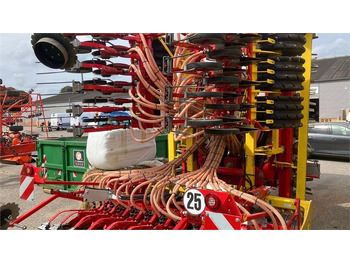 Combiné de semis Pöttinger AEROSEM VT 6000: photos 3