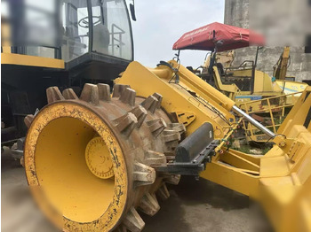 Compacteur à pieds de mouton/ Monocylindre CATERPILLAR 816A: photos 2