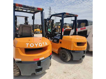 Chariot élévateur Used Japan Brand toyota 3 Tons Forklift on Hot Sale  toyota Forklift 10 Ton 3ton 5 Ton Forklift: photos 5