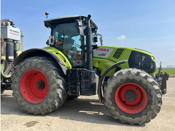 Tracteur agricole CLAAS Axion 830