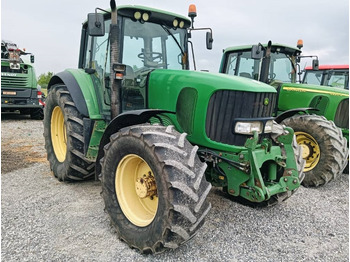 Tracteur agricole JOHN DEERE 6820