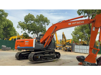 Pelle sur chenille HITACHI ZX200