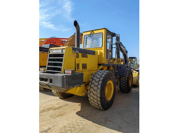 Chargeuse sur pneus KOMATSU WA320