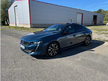 Berline PEUGEOT
