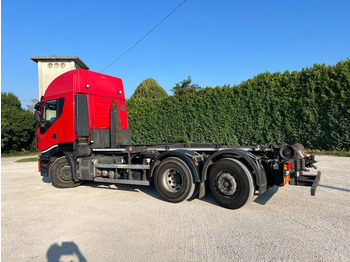Camion ampliroll IVECO STRALIS 500 SCARRABILE: photos 4 Camion ampliroll IVECO STRALIS 500 SCARRABILE: photos 4