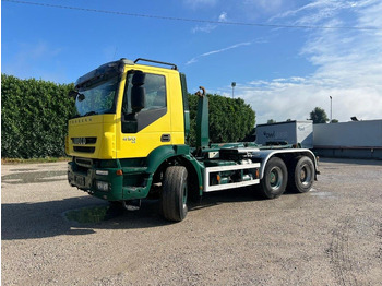 Camion ampliroll IVECO Trakker