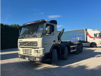 Camion ampliroll VOLVO FM12